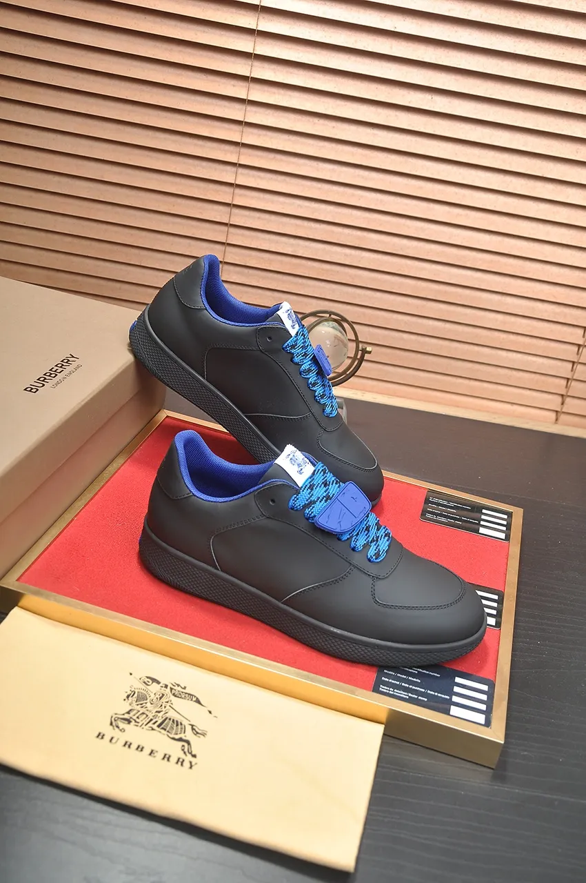 Men's shoes 💰540💶【Burberry】Classic low-top sneakers｜Imported cowhide with classic plaid fabric｜Sheepskin lining｜Original outsole｜Fine workmanship and comfortable to wear Size: 38-44 (customized at 45)